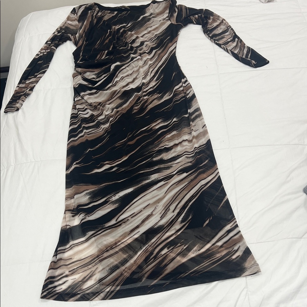 Chic Swirl Pattern Long Sleeve Dress